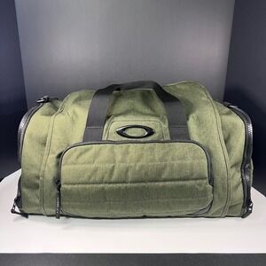 Oakley Duffel Bag Olive Green Canvas Travel Gym Weekender Bag w/ Shoulder Strap